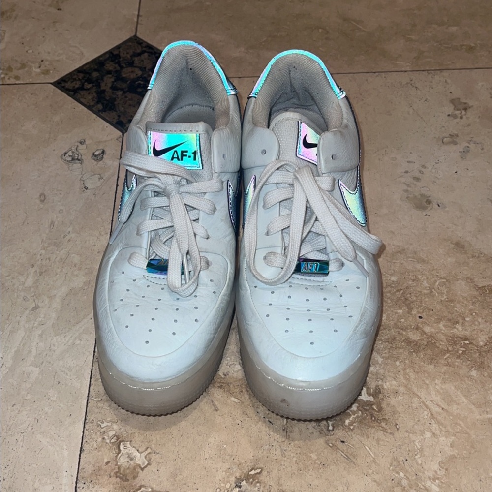Nike Shoes - Picture 3 of 7